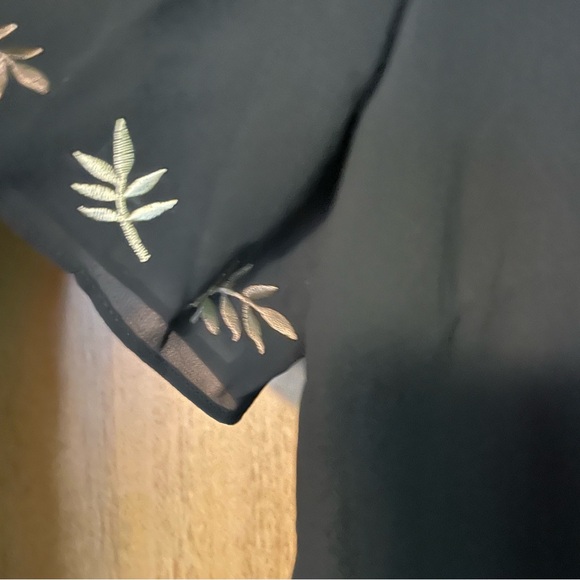 Studio I Sheer Short Sleeve Black Blazer with Embroidered Leaves - Picture 8 of 9